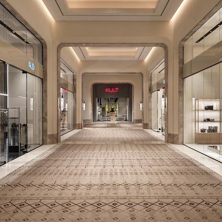 City Of Dreams Mediterranean - Integrated Resort, Casino & Entertainment Limassol Bagian luar foto The interior of the shopping mall