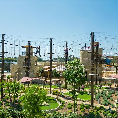City Of Dreams Mediterranean - Integrated Resort, Casino & Entertainment Limassol Bagian luar foto Adventure Park