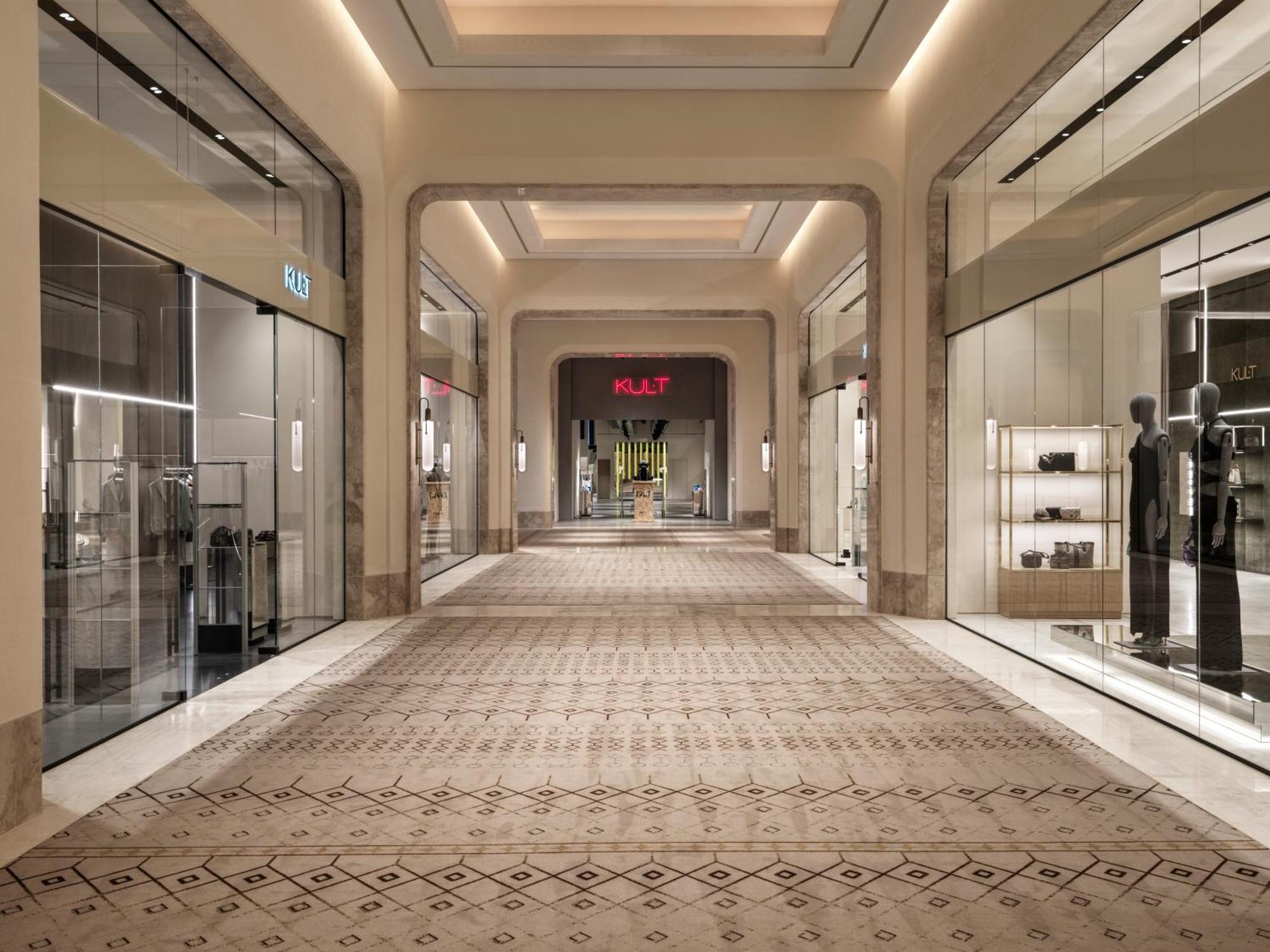 City Of Dreams Mediterranean - Integrated Resort, Casino & Entertainment Limassol Bagian luar foto The interior of the shopping mall