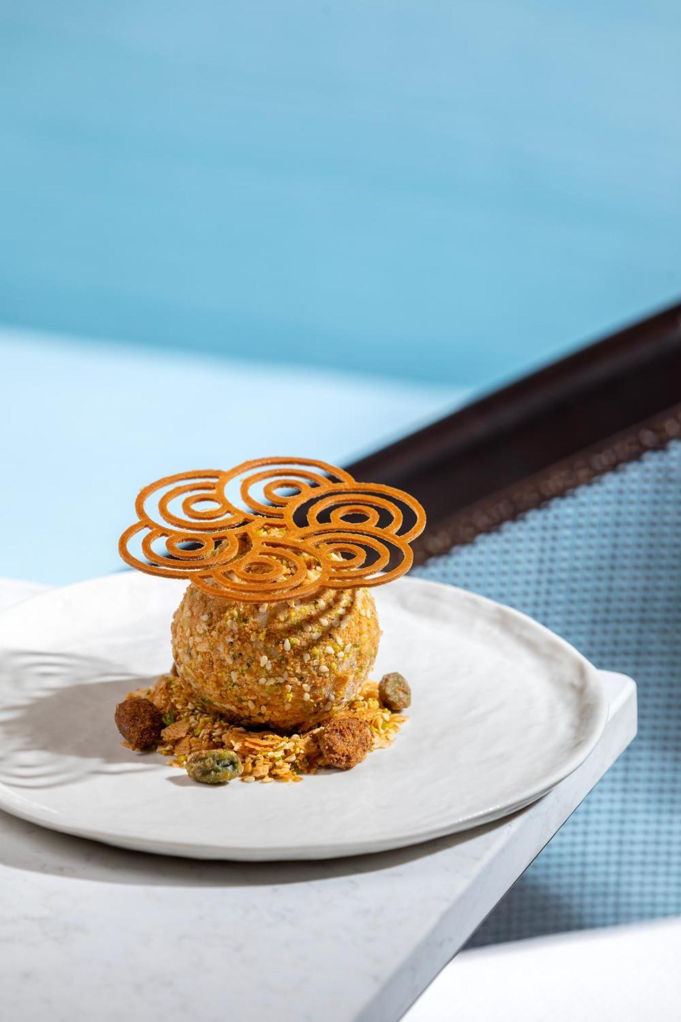 City Of Dreams Mediterranean - Integrated Resort, Casino & Entertainment Limassol Bagian luar foto A dessert