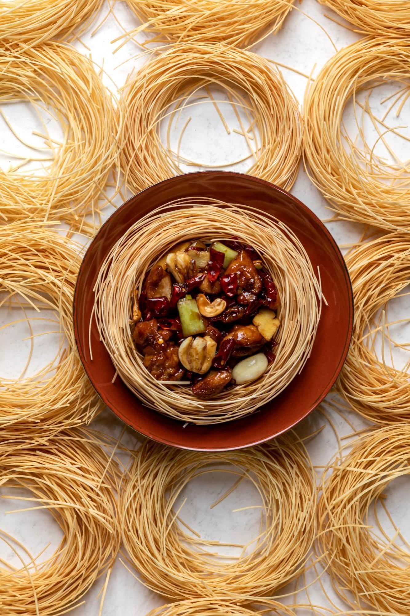 City Of Dreams Mediterranean - Integrated Resort, Casino & Entertainment Limassol Bagian luar foto A bowl of dry bee hoon