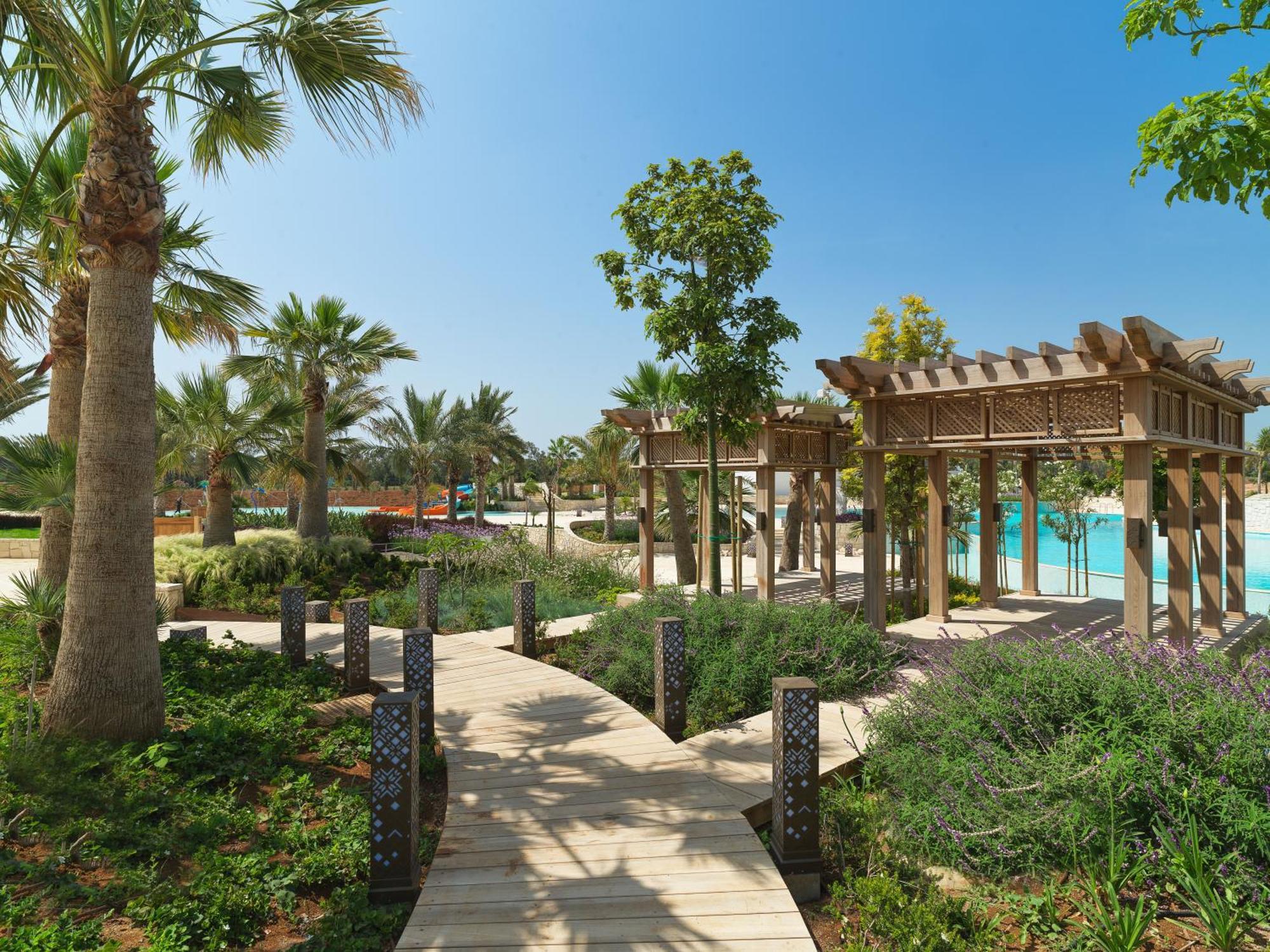 City Of Dreams Mediterranean - Integrated Resort, Casino & Entertainment Limassol Bagian luar foto The Village