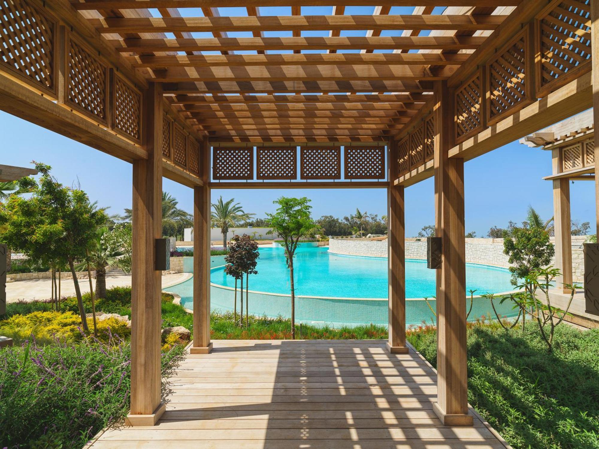 City Of Dreams Mediterranean - Integrated Resort, Casino & Entertainment Limassol Bagian luar foto The Village